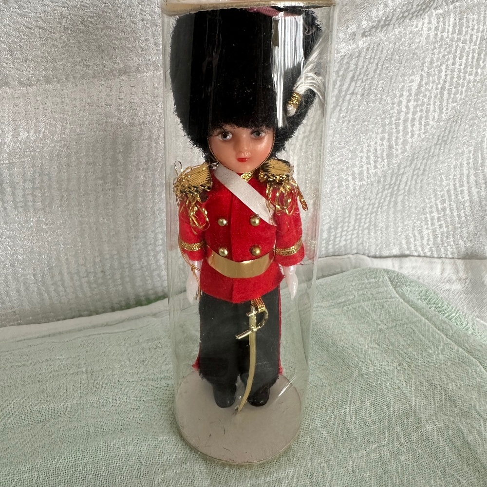 Vintage English Guard souvenir doll 6.5” tall